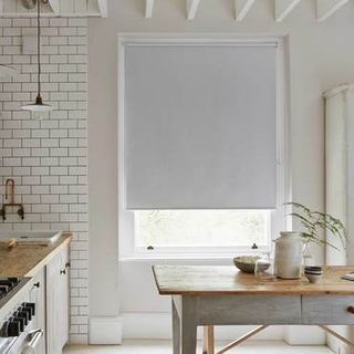Roller Blind_Iowa Frost_Roomset