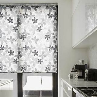 Roller Blind_Tahiti Monochrome_Roomset