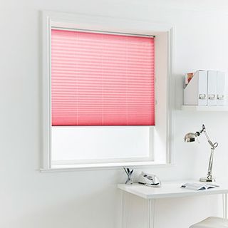 Pleated Blind_Crush Crimson_Roomset