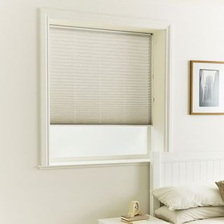 Pleated Blind_Grenoble Taupe_Roomset