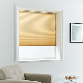 Pleated Blind_Malbec Beige_Roomset