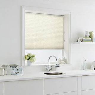 Pleated Blind_Montoya Sand_Roomset