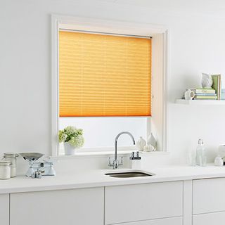 Pleated Blind_Montoya Tangerine_Roomset