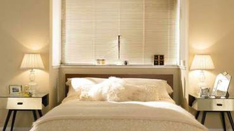 Venetian Blind_Spectrum Magnolia_Roomset