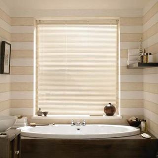 Venetian Blind_Studio Chalk White_Roomset