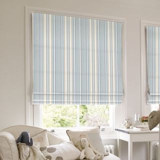 Roman Blind_Hatti Chambray_Roomset