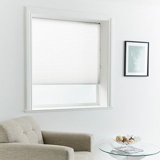 Pleated Blind_Moreno Snow_Roomset