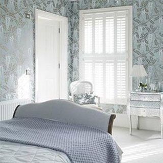 Roomset---aura-white-shutter