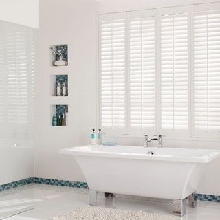 Roomset---bright-white-shutter