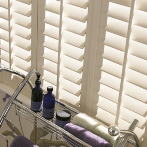 shutter-close-up-bathroom