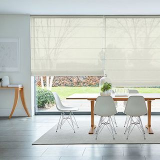 astro-champagne-voile-roman-blind