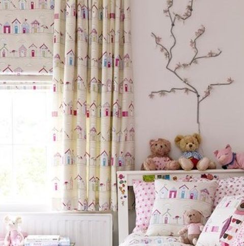 Children's bedroom with Made to Measure Beach Hut Curtains