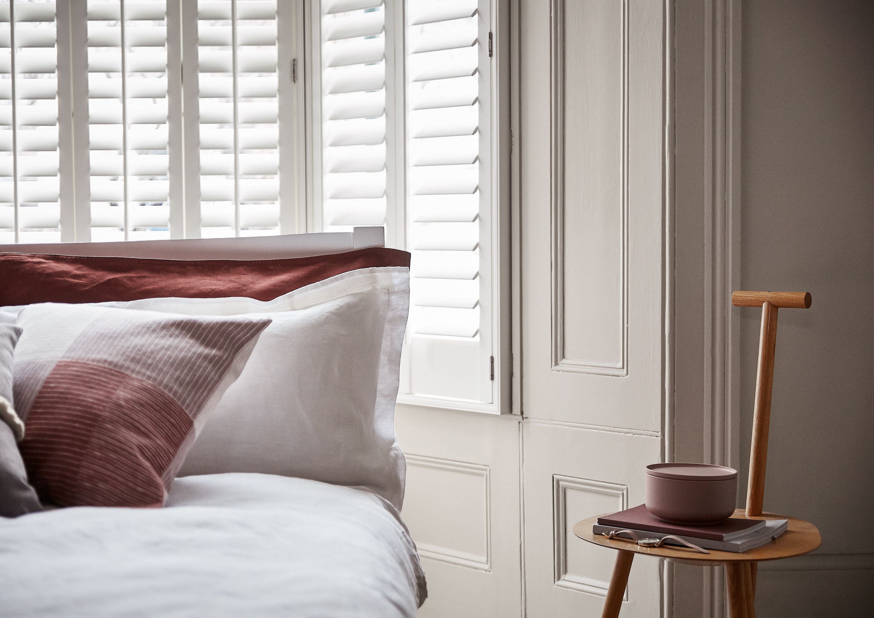Bay Window Shutters Made To Measure Shutters Hillarys