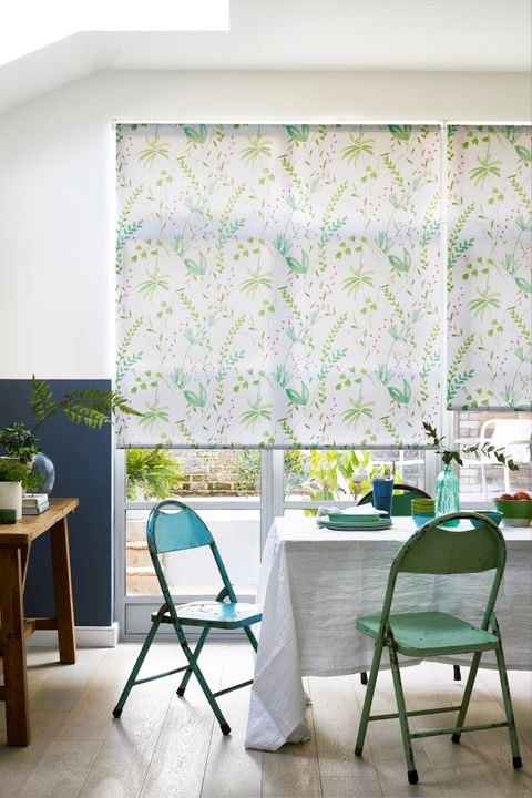 Dining room with tropical motif Roller blind