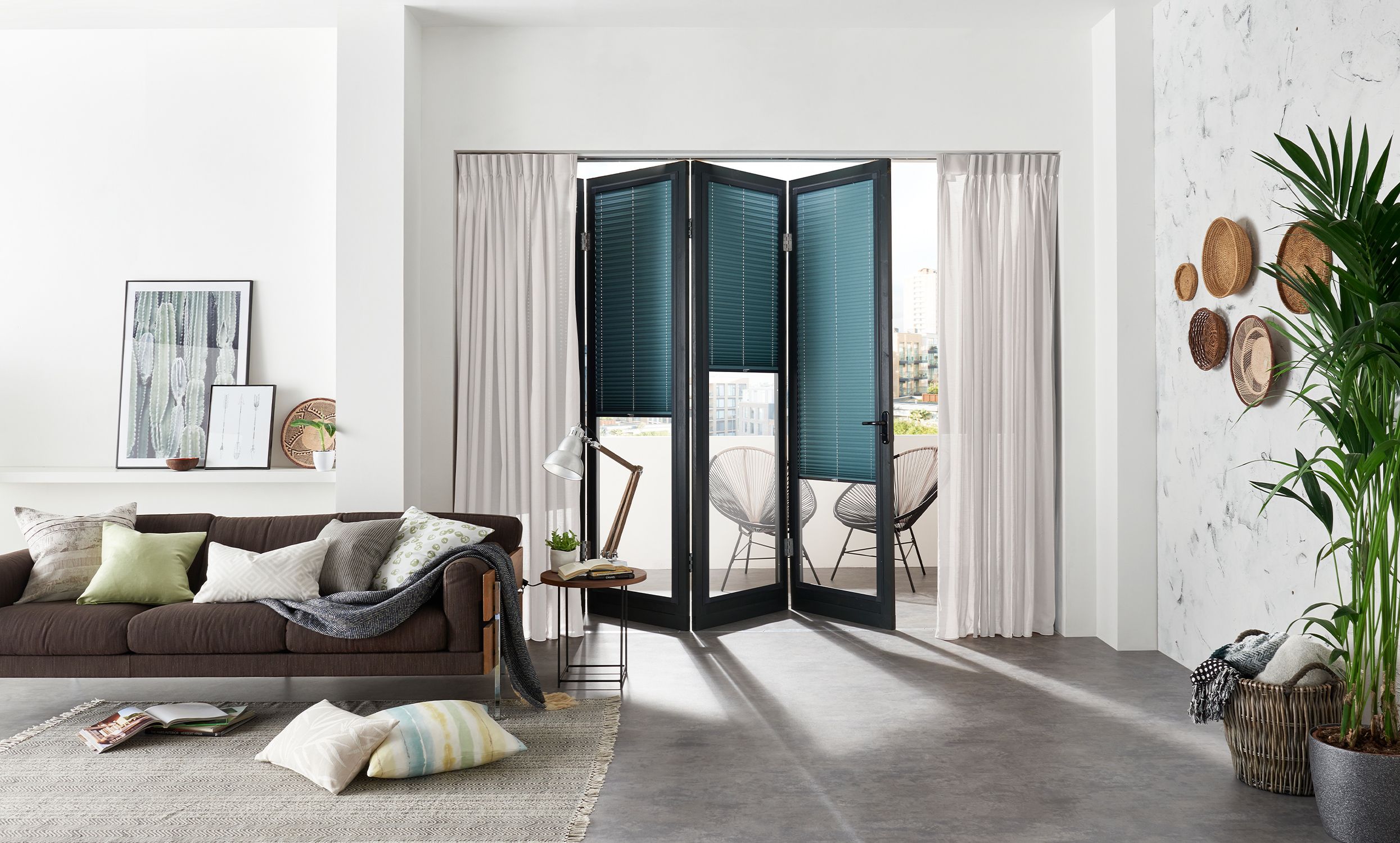 blinds-for-bifold-doors-hillarys