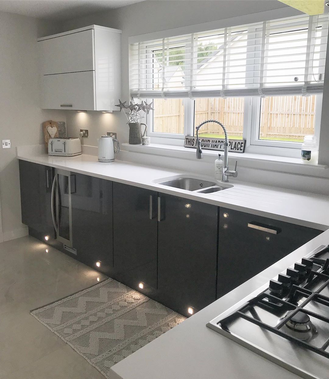 blinds for kitchen window over sink