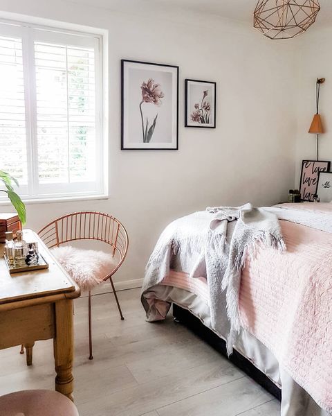 white shutters with strings  in a bedroom 