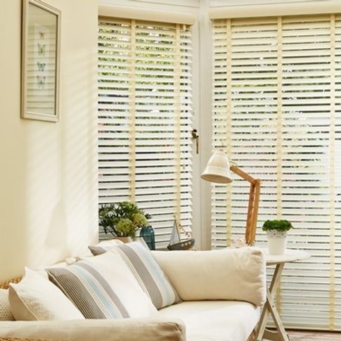 Wooden Blinds_Wood Illusions Soft Ivory_Roomset