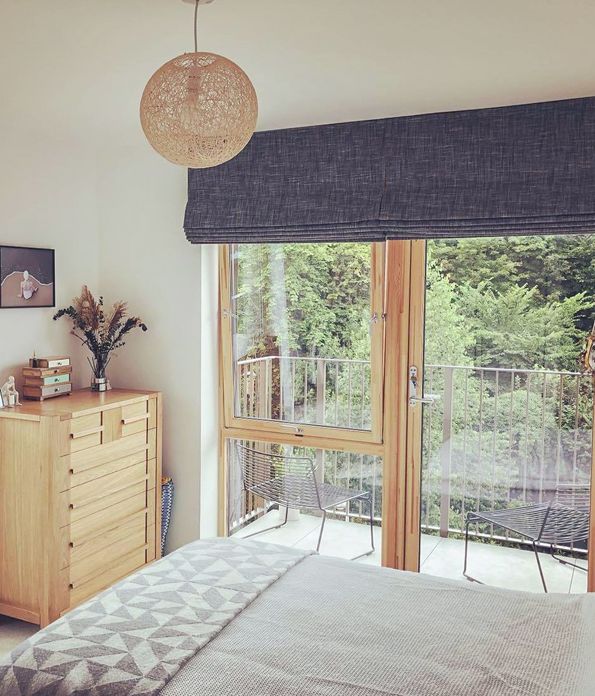 Haddie ocean roman blinds in bedroom