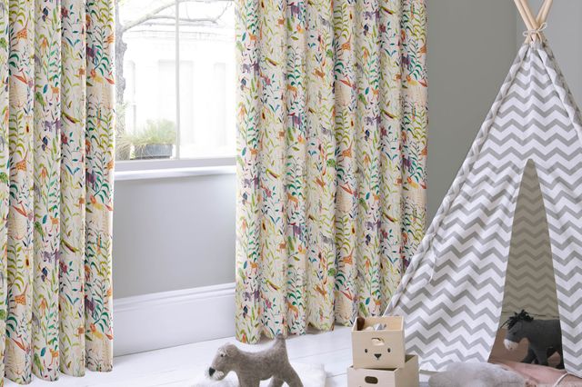 hide and seek jungle patterned curtains in childrens bedroom