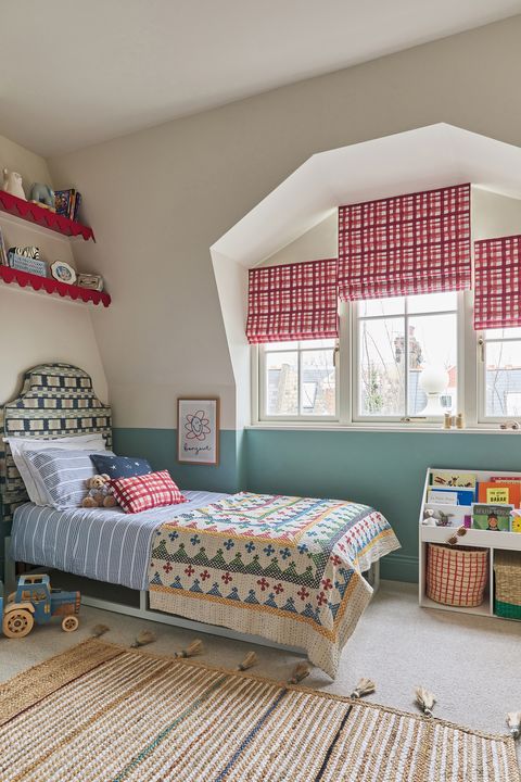  PARISIAN EDIT ROMAN BLINDS GINGHAM ROUGE KIDS BEDROOM 