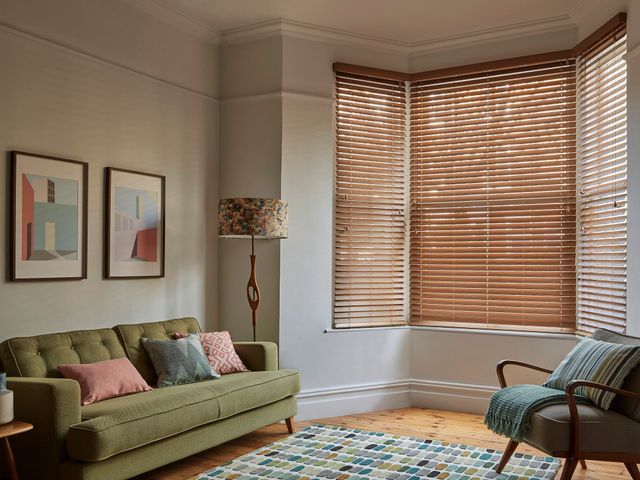 Hillarys WOOD VENETIANS MIRAGE FAUX WOOD RICH OAK