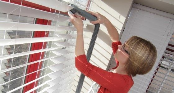 How To Clean Wooden Blinds Hillarys   Cleaning Hard To Reach Image Text 